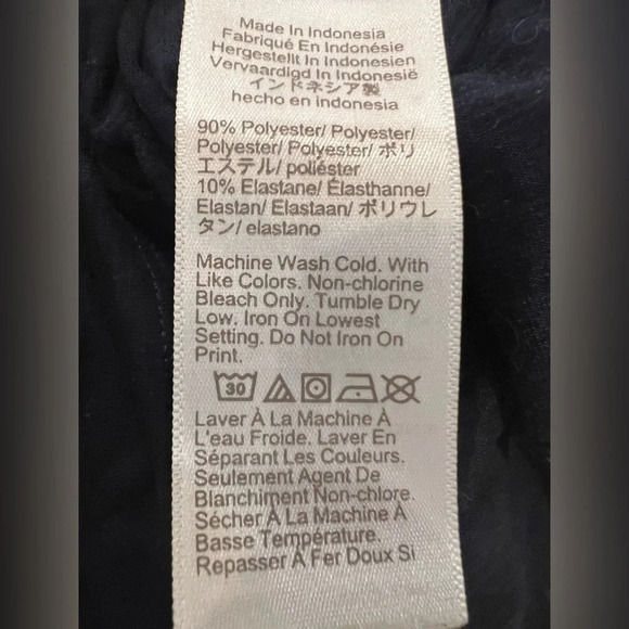 J crew performance Navy blue hoodie 
Size Large
Good condition - Picture 4 of 5